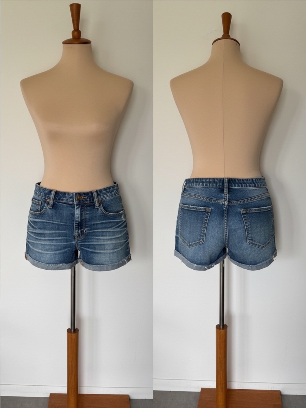 Vintage Gap Women's Light Blue Rolled-Hem Denim Shorts